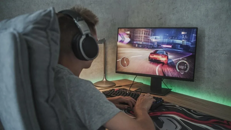 Kostenloses Racing-Game: Fahre Rennen auf jeder Straße der Welt