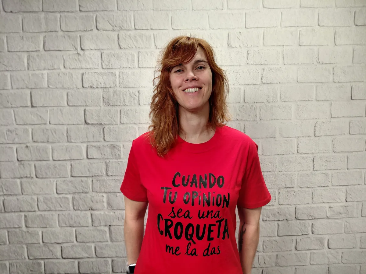 Lorena Gascón, la psicologajaputa, y su guía práctica para dejar de sobrepensar y salir del bucle mental: "Ponerse en lo peor es una mierda, no funciona"
