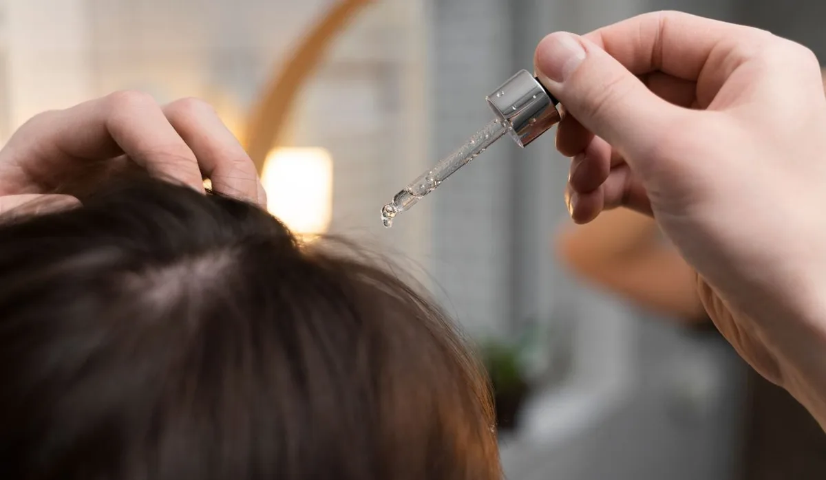 Anvisa proíbe shampoo, bronzeador e outros cosméticos; veja produtos