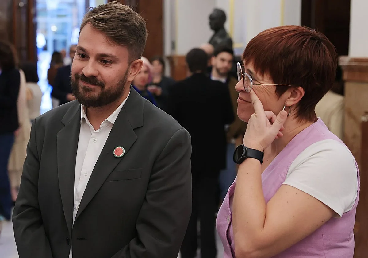 Compromís y Podemos suman 'in extremis' a IU a su pacto valenciano para el 29N