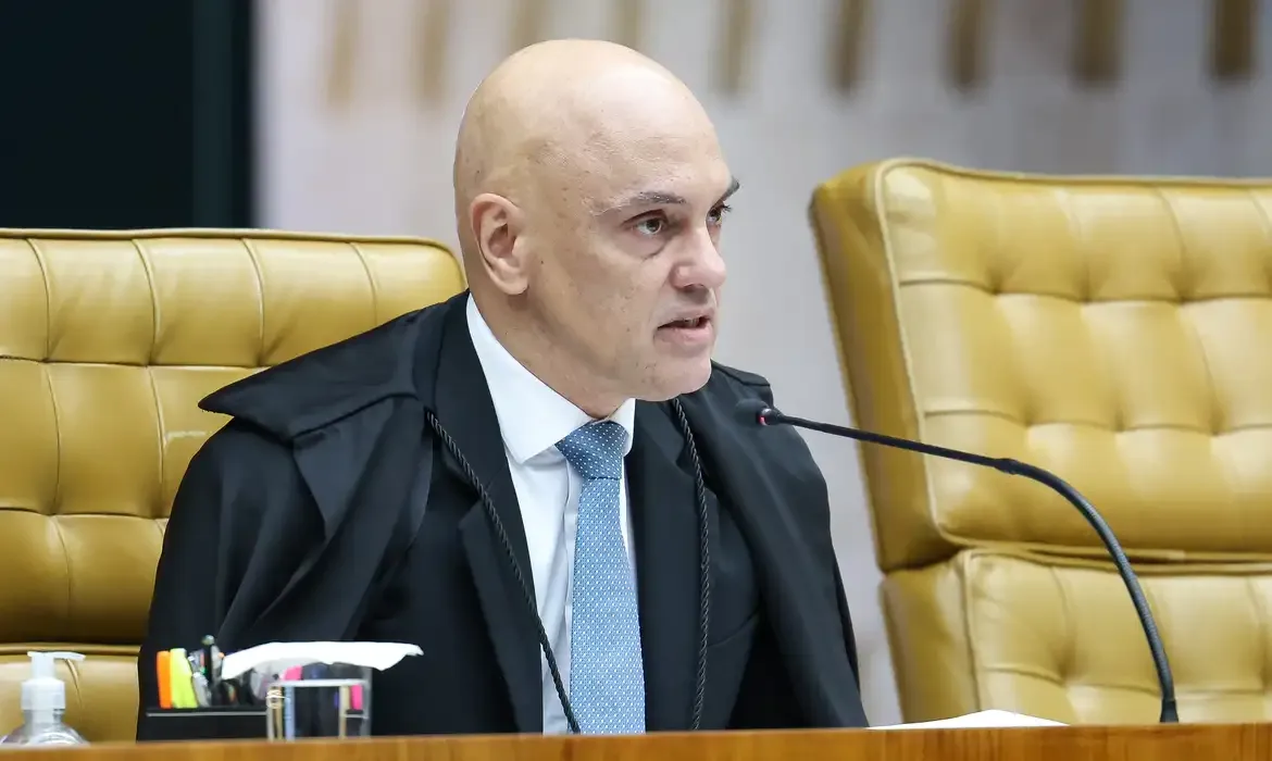Moraes se declara impedido em ação que envolve sua esposa