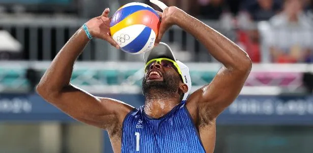 Evandro, do vôlei de praia, é alvo de racismo em torneio na Argentina