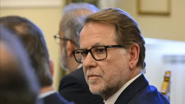 Ministro Luís Neves usa carro apreendido pela PJ (e diz poupar ao Estado)