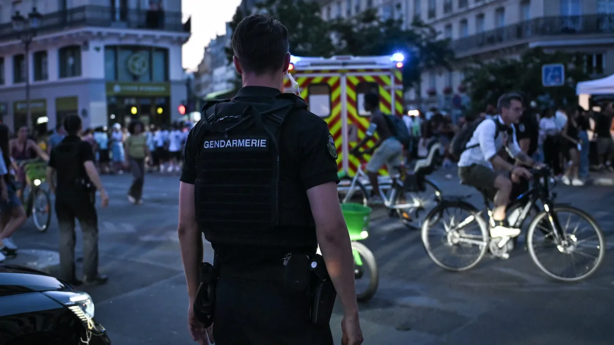 REchte Verbindungen: Polizist in Frankreich unter Terrorverdacht festgenommen