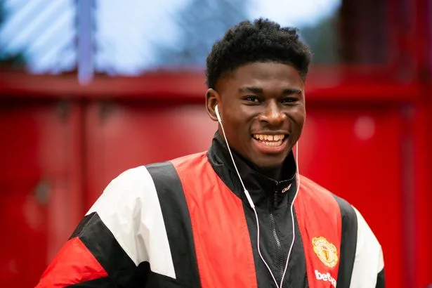 Man Utd travelling squad reveals two boosts for Michael Carrick and one new worry