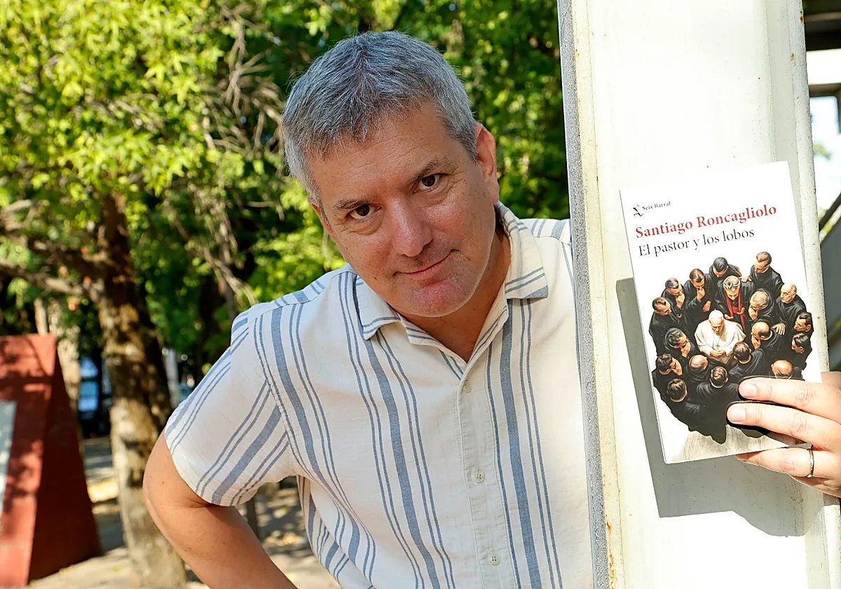 Santiago Roncagliolo: «Francisco vio que Prevost era el hombre que podía resolver el problema de los abusos sexuales sin dividir a la Iglesia»