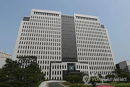 23시간 감금·야구방망이 폭행하고 화상 입힌 10대·20대 실형