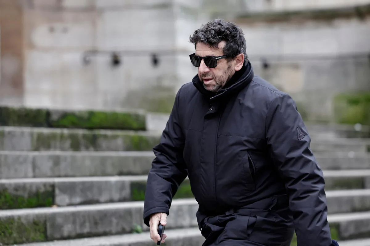 Mis en examen dans des affaires de violences sexuelles, Patrick Bruel annule finalement sa tournée