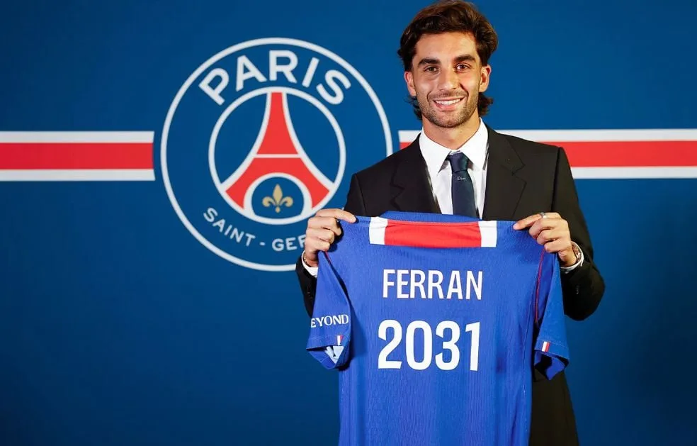 Mercato : Le PSG officialise l’arrivée de son numéro 9 Ferran Torres, héros de l’Espagne en finale de Coupe du monde