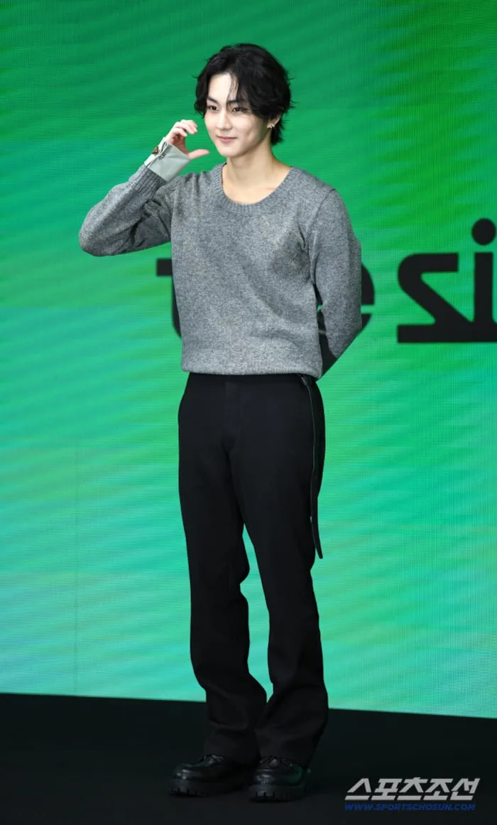 [포토] 엔하이픈 정원, 볼하트에 심쿵