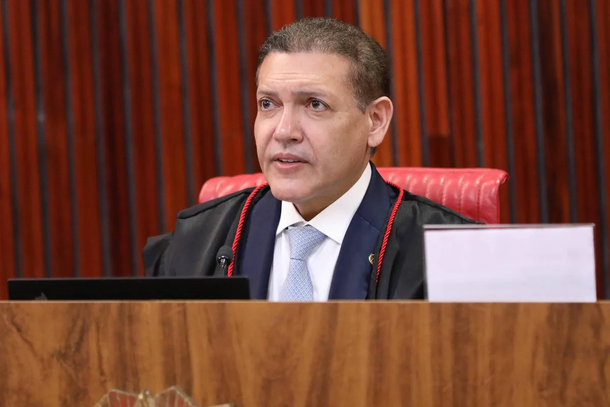 TSE encerra ação do PT após desistência e destrava repasses do fundo eleitoral