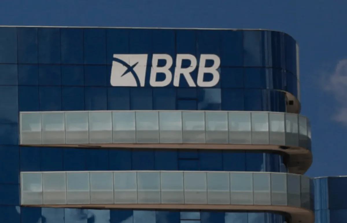 BRB comprou R$ 12,2 bi do Master mesmo após alerta do BC, diz PF