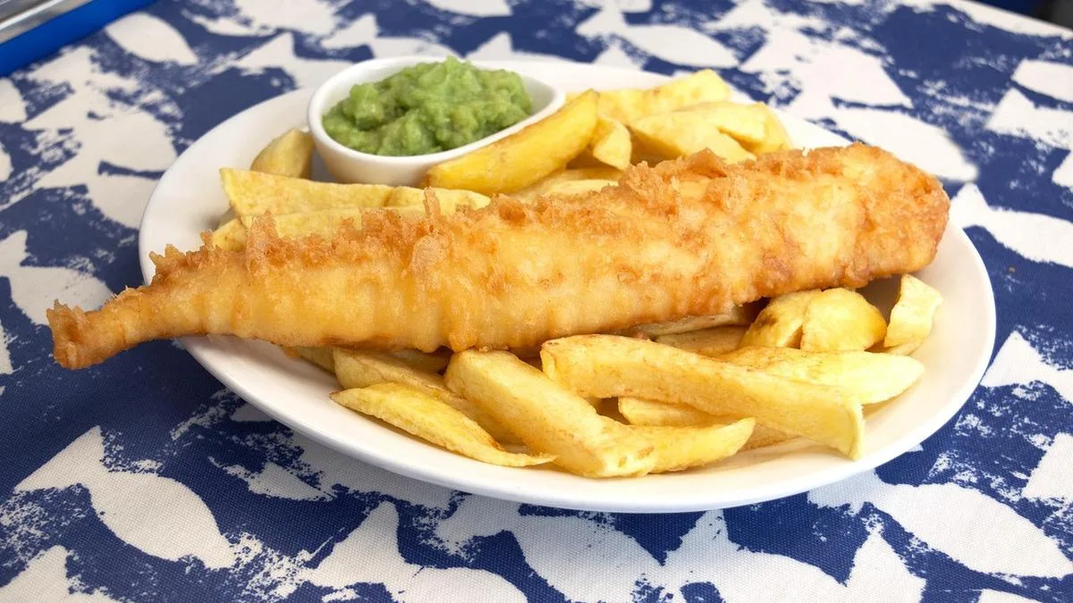 West Aussies falling for fake fish hook, line and sinker!