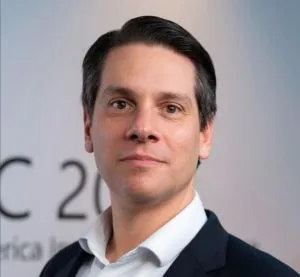 XP reforça estratégia para B2B e Wealth Services com chegada de Victor Schmutzler