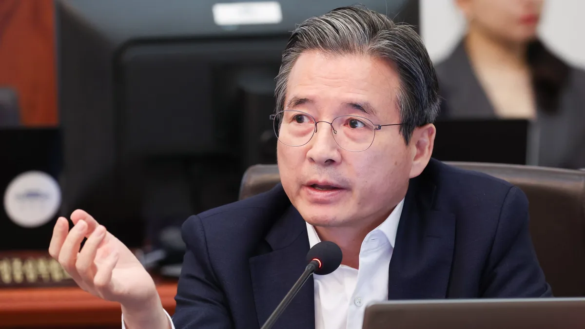 김용범 靑 정책실장 사퇴...李대통령 수리