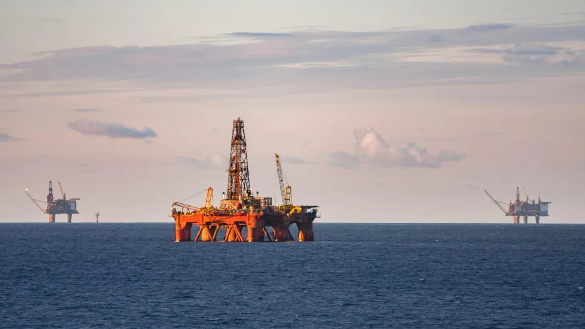 As oil prices rise, RBI opens special window for PSU oil firms to meet their daily dollar need