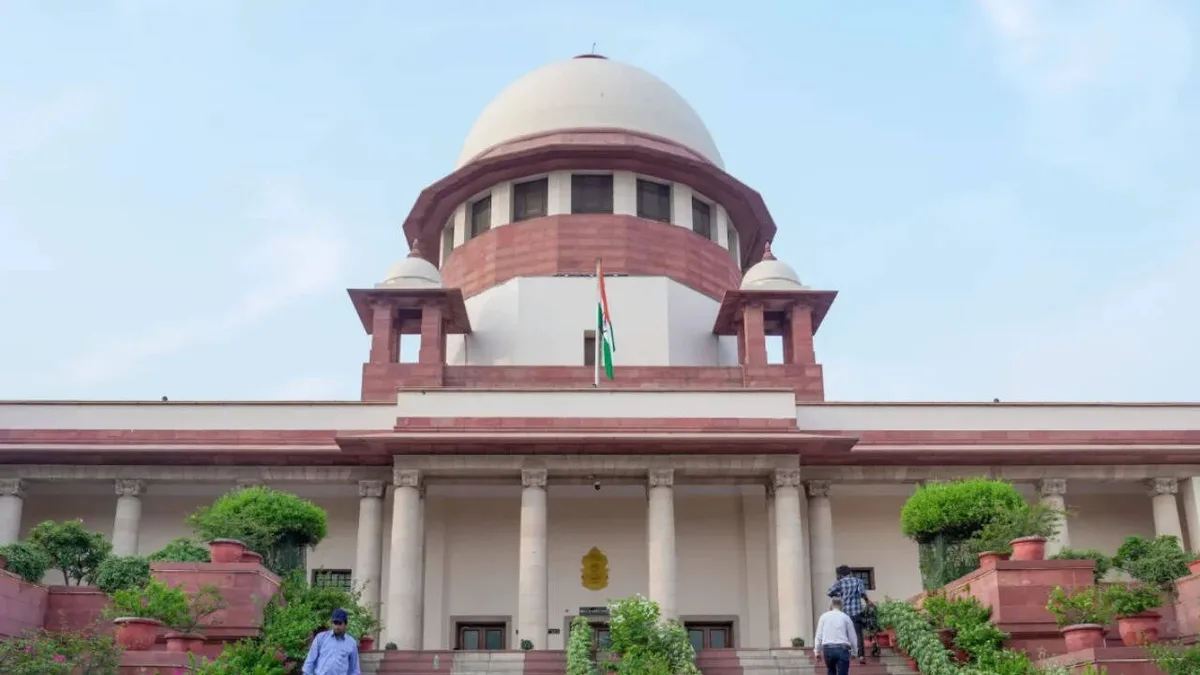 SC asks Centre, states why retail acid sale cannot be completely banned to curb attacks