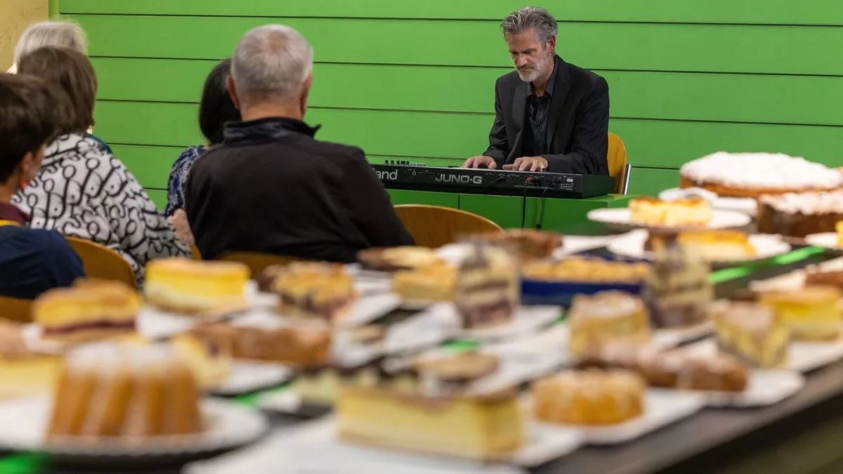 Musik und Begegnung: Klavier, Kunst und Kuchen - ganz ohne Eintrittsgeld