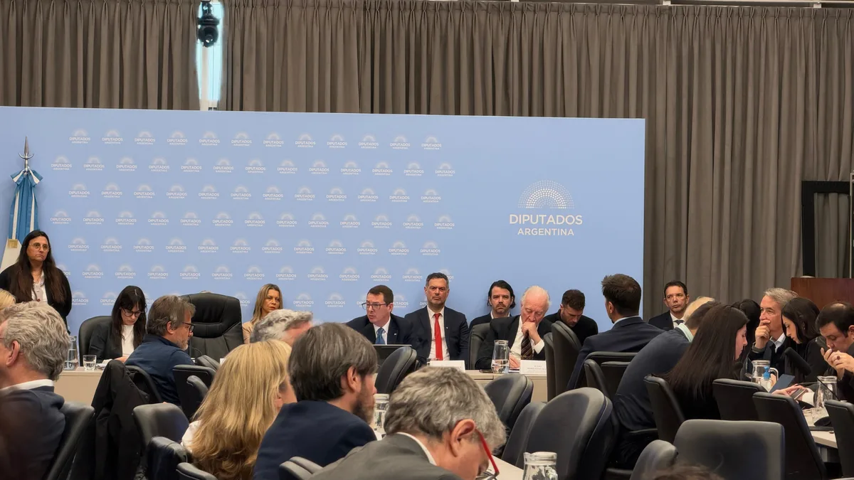 El emisario de Caputo abrió el debate por Presupuesto: universidades, Discapacidad y la hoja de ruta