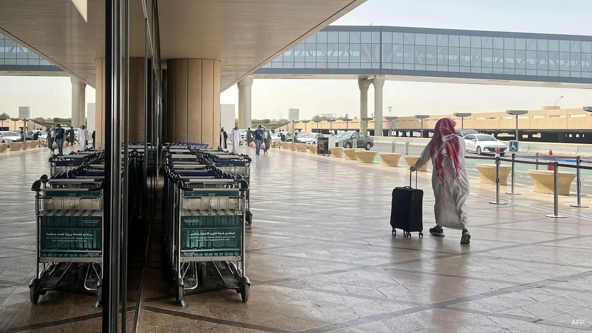 Over 300 Riyadh Flights Cancelled Globally After Houthi Attacks: Tracker