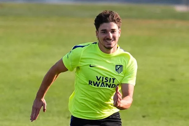 Diego Simeone gives Julian Alvarez update as decision on Arsenal transfer target confirmed
