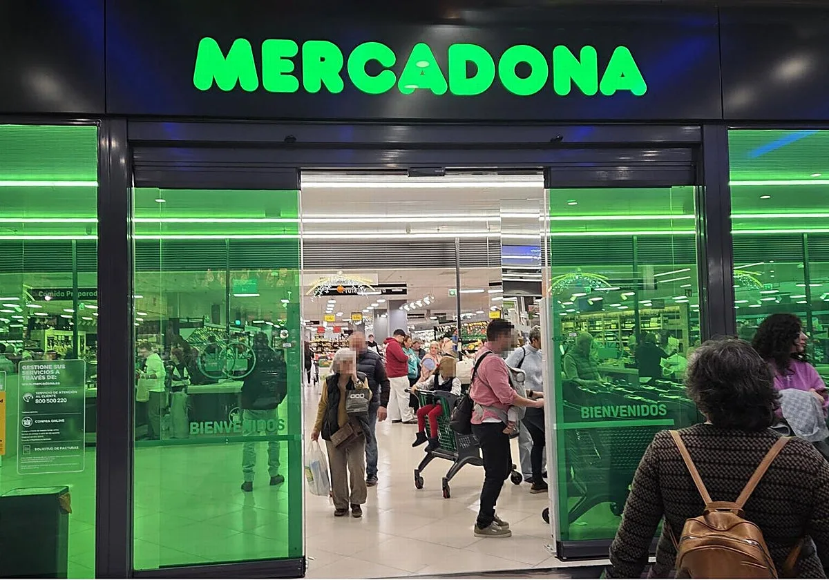 Mercadona busca personal sin experiencia para supermercados con sueldos de 2.346 euros