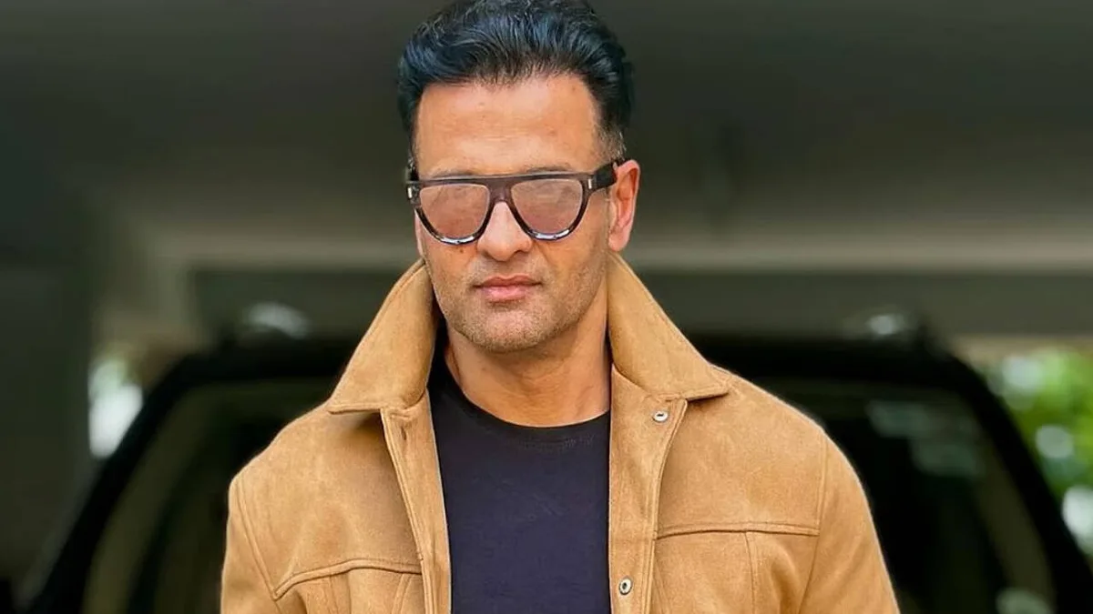 Rohit Roy slams TV actors, calls TV a ‘dustbin medium’, says many 'lack class, grace'