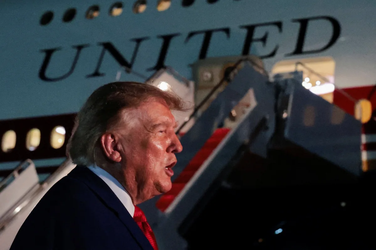Trump é processado por plano de vender acesso antecipado a posts do Truth Social