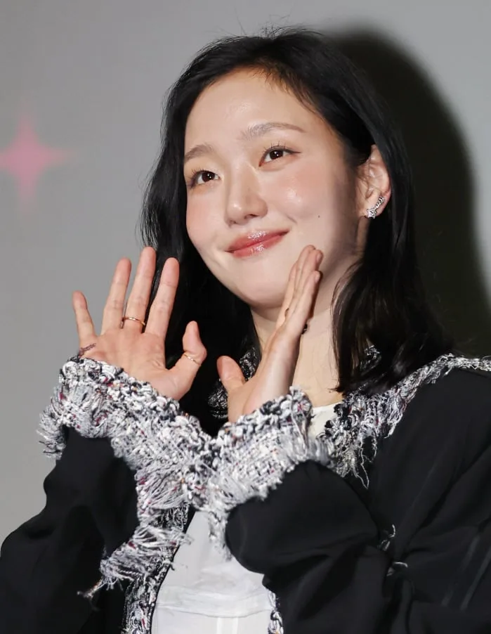 [SC-BIFF] "나를 궁금해해 주세요"…김고은, 부산을 사로잡은 청룡 대상의 품격(종합)