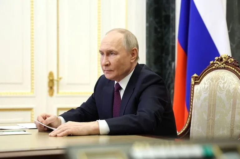 Путин назвал эффективными удары ВС РФ по объектам на Украине