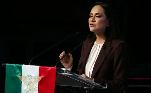 Ariadna Montiel llama a la unidad, a actuar con austeridad y sin frivolidades; pide respaldar a Sheinbaum en los XV años de Morena
