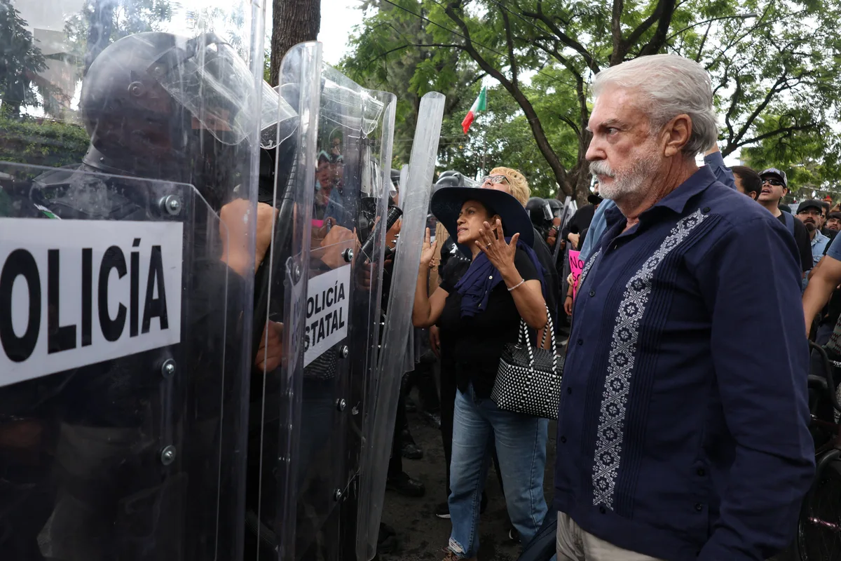 CNDH y ONU piden investigar uso de la fuerza y detenciones durante marcha por agua contaminada en Guadalajara