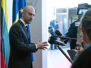 Menaces de Trump : les États-Unis n’ont pas leur mot à dire sur le rapprochement de l’UE avec le Canada, dit la France