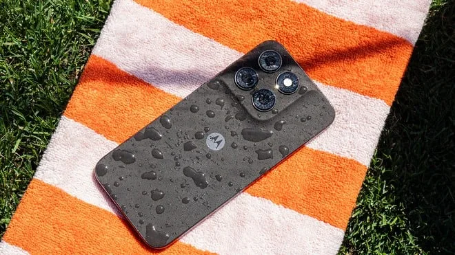 Moto G77 5G despenca de preço na Amazon: celular com câmera de 108 MP e tela AMOLED em oferta