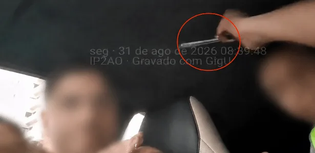 Passageira ataca motorista com tesoura após discussão por pagamento na BA