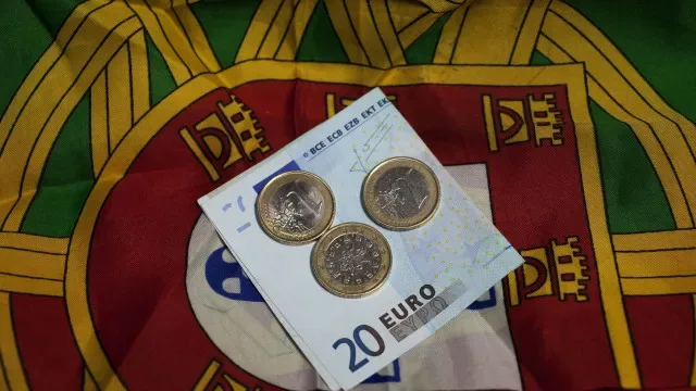 Portugal com excedente orçamental de 0,5% no 1.º semestre