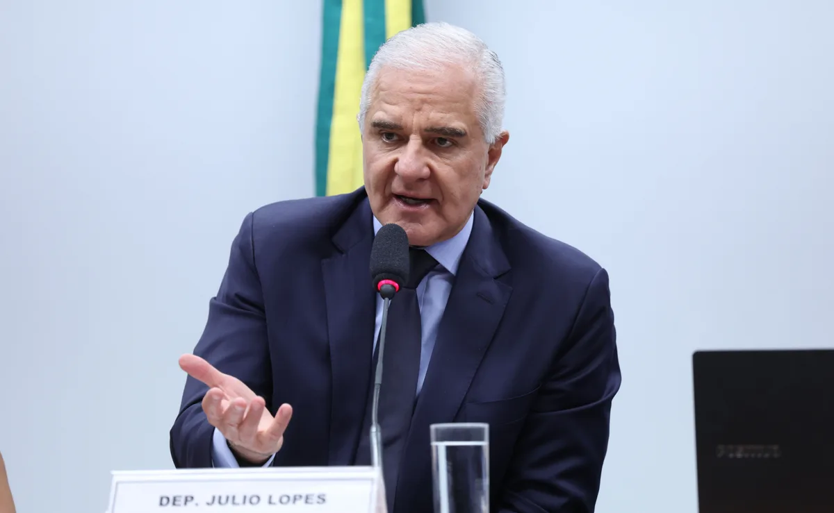 Deputado propõe usar R$ 1 bi de acordo no TCU para digitalizar bombas de combustível