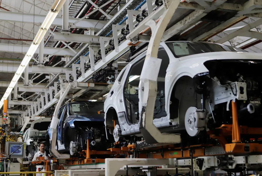 Crecimiento en México, condicionado por debilidad en la automotriz y en exportaciones