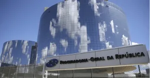 PGR se manifesta a favor de retirar sigilo sobre pagamentos de Vorcaro