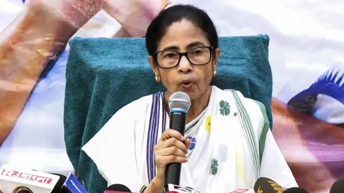 Mamata moves Supreme Court against EC decision to freeze TMC name, symbol