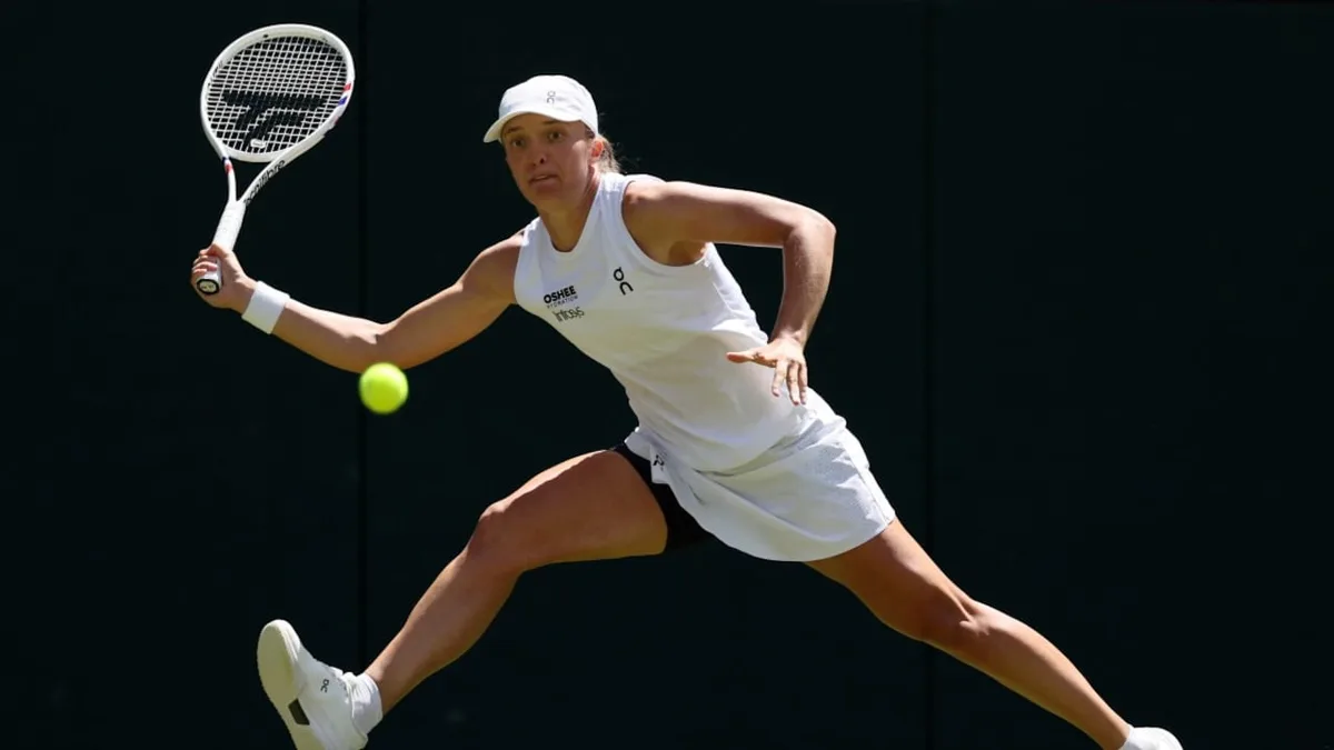 Iga Swiatek Enters Cincinnati Semi-Finals After Elena Rybakina Injury