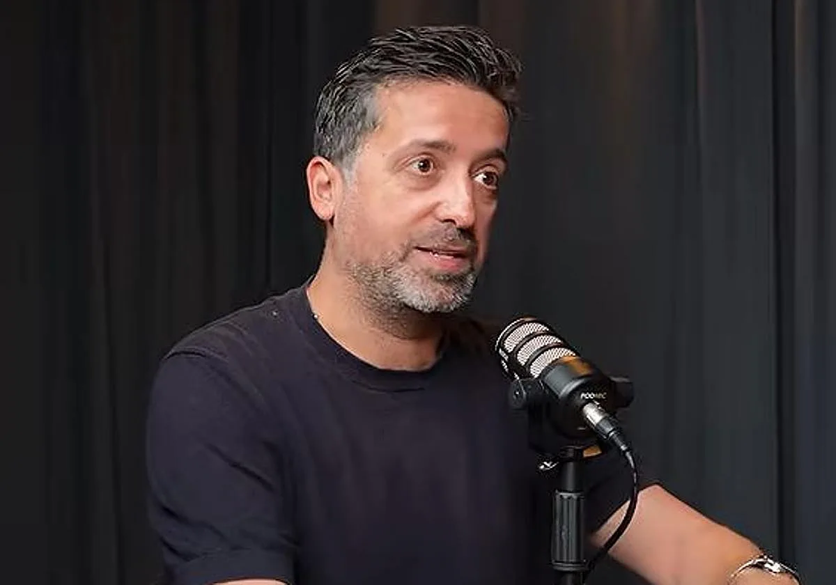 Jordi Reche, experto en comunicación no verbal: «La expresión de la cara, la forma de andar y la ropa es lo que más influye en una primera impresión»