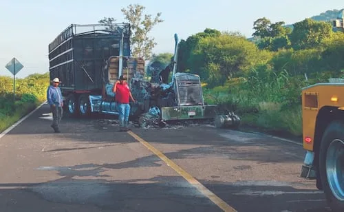 Ejército da golpe al CJNG; el cártel responde con bloqueos