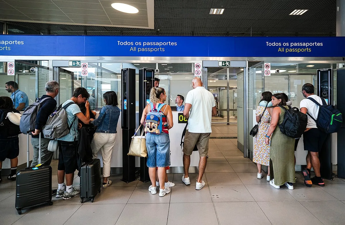 Recolha total de dados biométricos de passageiros de fora da UE começa em setembro