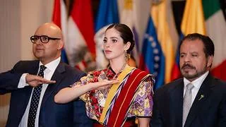 Fátima Bosch reaparece con duro mensaje tras posible orden de arresto en su contra