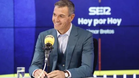 Sánchez rescata el fantasma de Perejil y lanza un dardo a Aznar por su visita a Ceuta: "Lo que me faltaba"