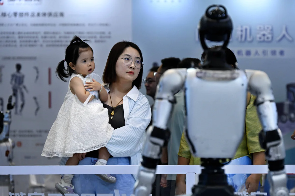 Como a China está agindo para manter a IA sob o controle humano