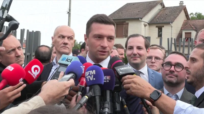 DIRECT. Présidentielle: Jordan Bardella fait sa rentrée à Châlons, discours d'Olivier Faure attendu aux universités du PS, Jean-Michel Blanquer reçoit des figures du bloc central...