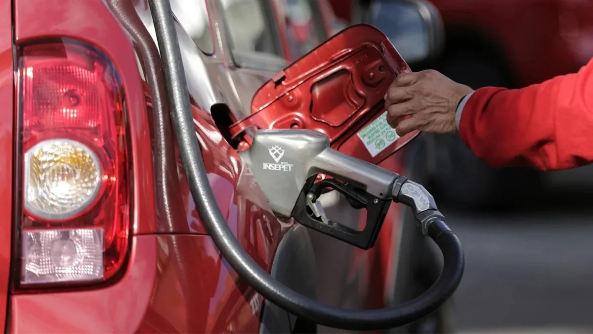 Aumento del salario mínimo haría que las estaciones de servicio dejen de operar 24 horas al día: “Ponen en riesgo el abastecimiento de combustibles”