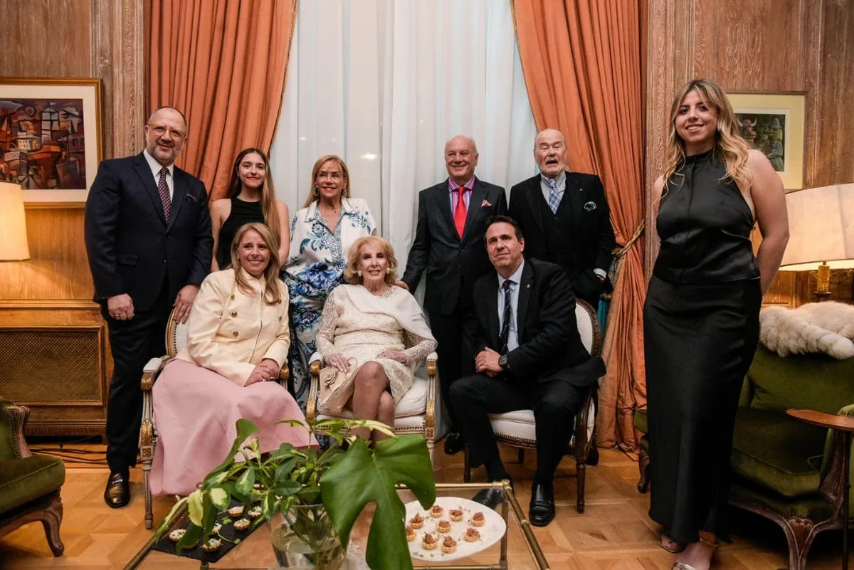 90 fotos: la recepción por el 201° Aniversario de la Declaratoria de la Independencia de Uruguay